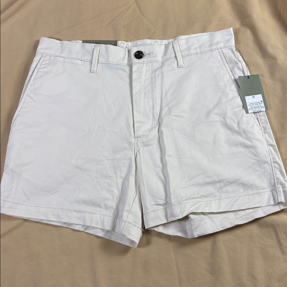 Goodfellow & Co Men's Every Wear Flat-Front Shorts Size 30‎ 5" Inseam NWT Cream